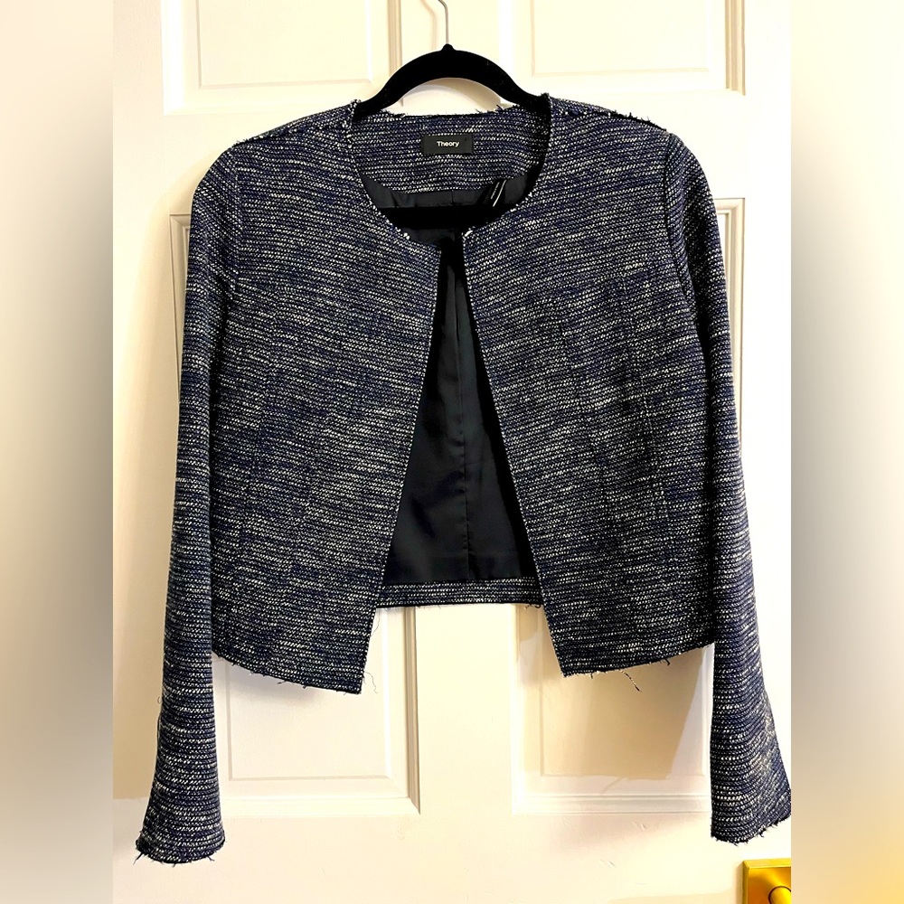 Theory cropped blazer size 4